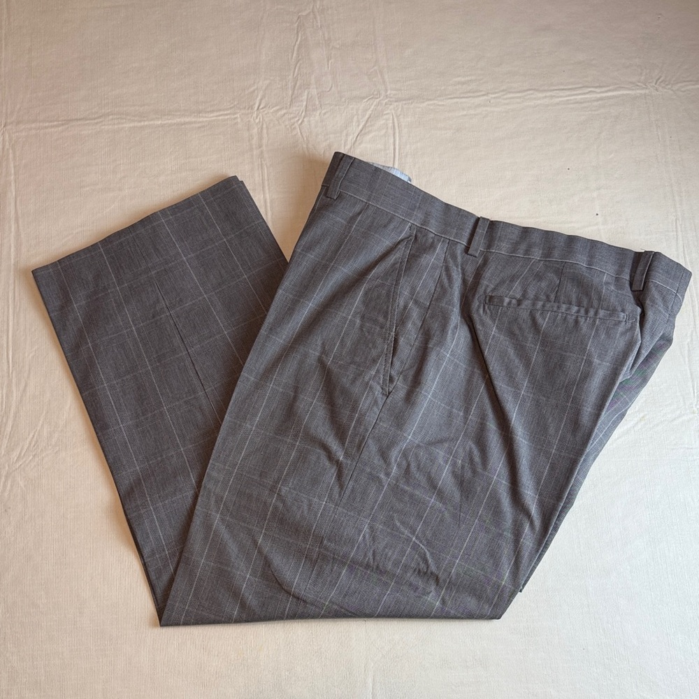 Banana Republic Modern Fit Men's Grey Plaid Flat Front Dress Pants Size 38X32